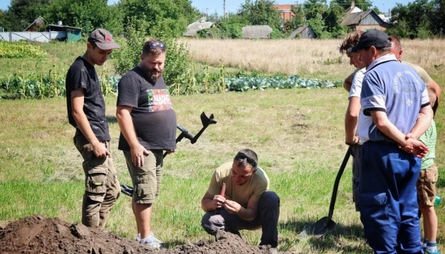 На Полтавщині археологи виявили кераміку, монети та військові артефакти ранньомодерної доби
