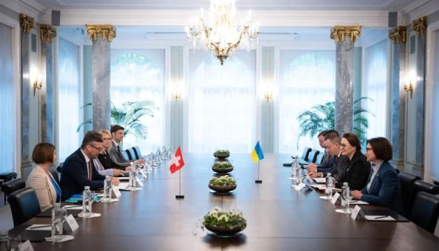 Швейцарія профінансує в Україні два проєкти у сфері онкології та лабораторної діагностики