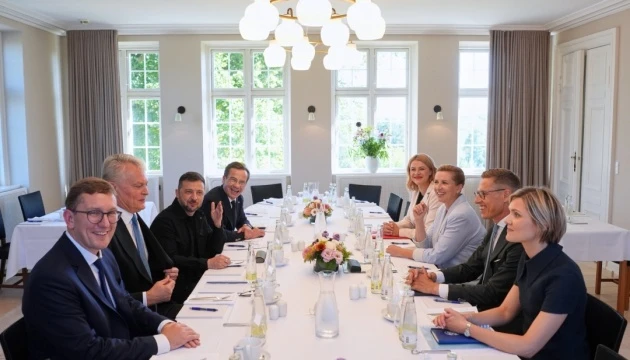 Лідери формату Nordic-Baltic зобов’язалися збільшити військову допомогу Україні