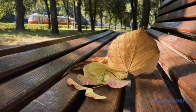 В Україні завтра переважно без опадів, вдень до +27°