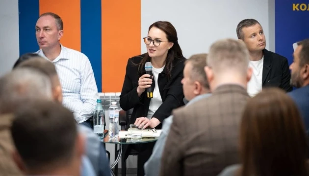 Уряд і Рада напрацьовують додаткові варіанти підтримки бізнесу у прифронтових громадах - Свириденко