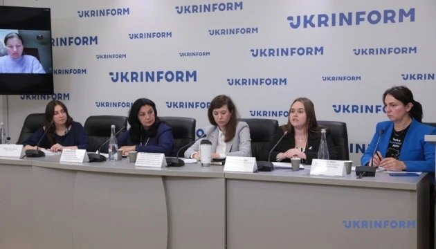 У Карпатах можуть знищити унікальні природні території задля вітрових електростанцій - експертки