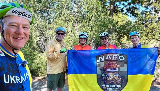 Збір для ЗСУ: експосол США розповів про свій велопробіг через всю Америку