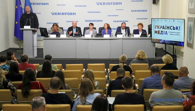 Про дезінформацію знає абсолютна більшість українців, але розпізнає її меншість