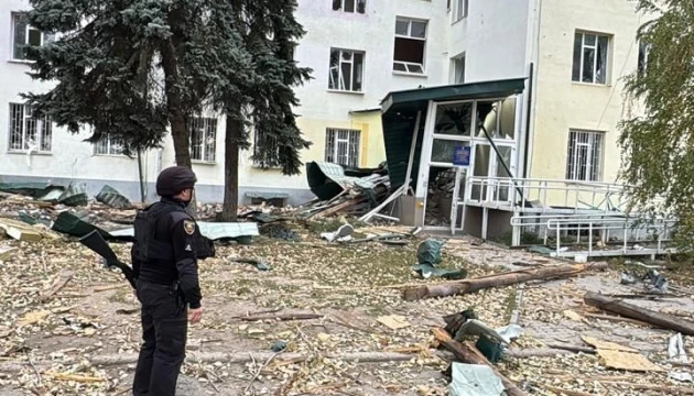 У Костянтинівці внаслідок авіаудару РФ пошкоджені об’єкти інфраструктури, є поранені