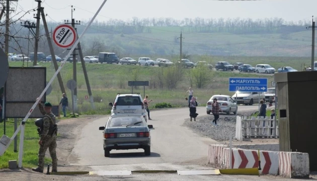 ОБСЄ закликала Росію в ТКГ розблокувати всі пункти пропуску на Донбасі