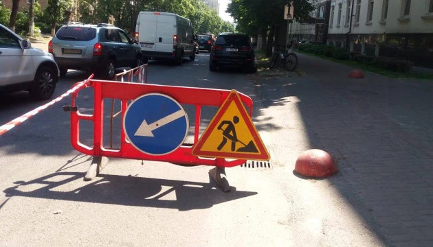 У Києві до початку серпня частково обмежать рух вулицею Дегтярівською