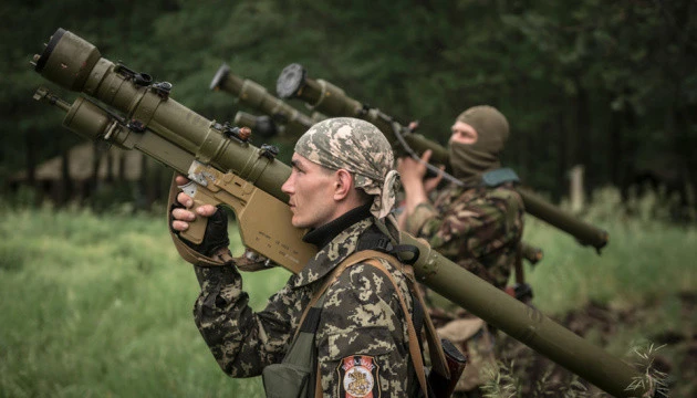 Військові показали збиття російського Су-25 із ЗРК «Ігла»