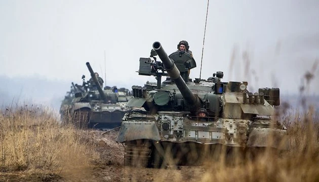 Україні слід стежити за перекиданням російських військ – експерт