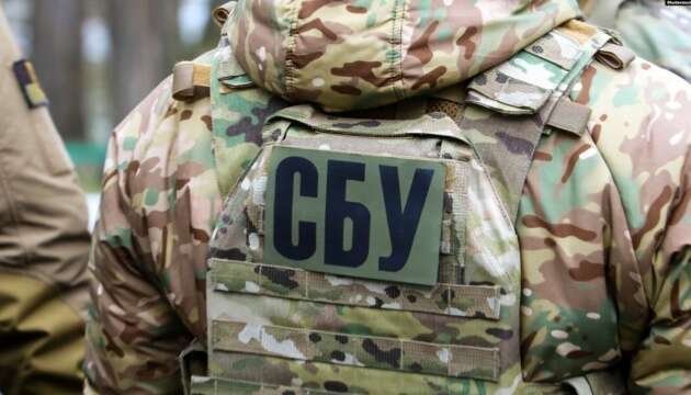 У Черкасах затримали агентів РФ, які підпалювали військові пікапи