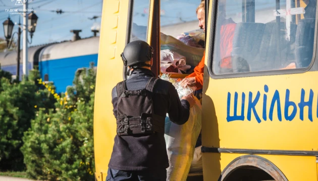 На Донеччині в зоні активних бойових дій залишаються 22,5 тисячі цивільних