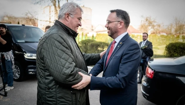 Сибіга обговорив із бельгійським колегою збільшення військової допомоги Україні