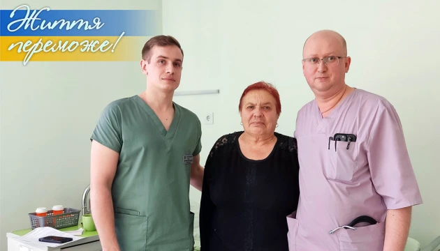 На Хмельниччині провели рідкісну операцію пацієнтці, органи якої мають дзеркальне розташування