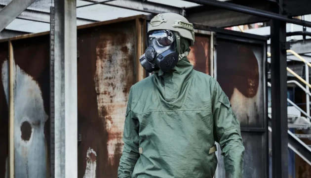 Британія відправить українським військовим понад 65 тисяч протигазів