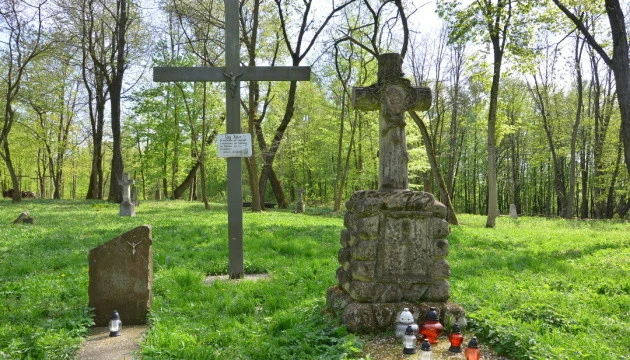 Перепоховання ексгумованих останків у Пужниках заплановане на початок осені - МКСК