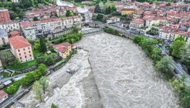 В Італії троє людей загинули внаслідок сильних дощів, які спричинили повені