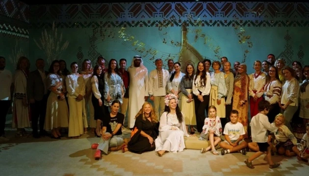 У Дубаї представили виставку «Світло крізь віки», присвячену Україні