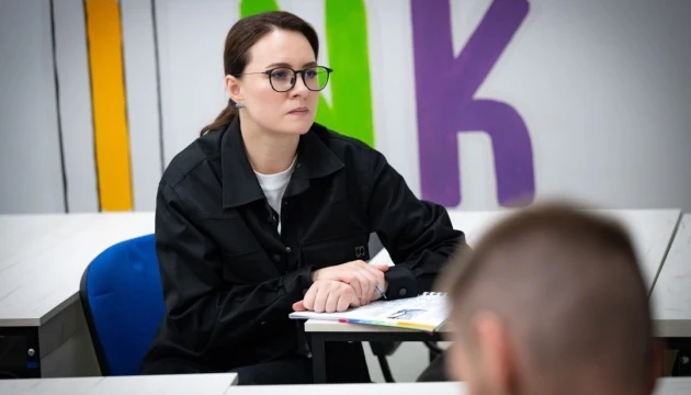 Свириденко на Харківщині оглянула облаштоване в освітньому закладі укриття
