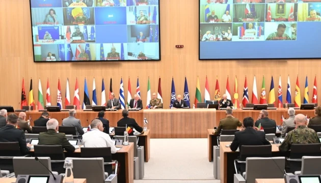 Військові керівники НАТО підтвердили підтримку справедливого миру для України
