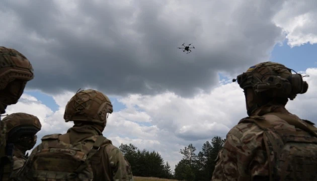 На Краматорському напрямку прикордонники дронами знищили шість російських вантажівок