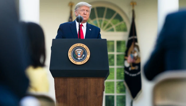 Трамп пригрозив карати компанії за створення робочих місць у Китаї