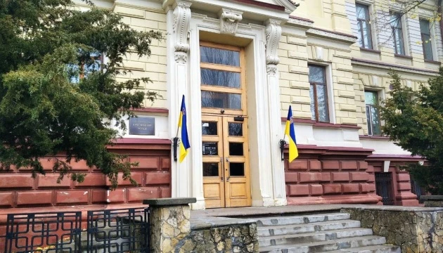 Росіяни викрали 23 тисячі артефактів з херсонського краєзнавчого музею