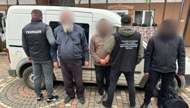 На Закарпатті взяли під варту двох служителів УПЦ МП, які переправляли чоловіка через кордон