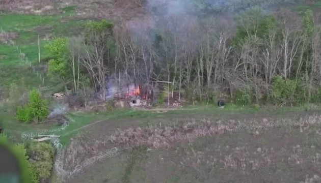 Прикордонники уразили FPV-дронами склад боєприпасів та позиції росіян на Харківщині