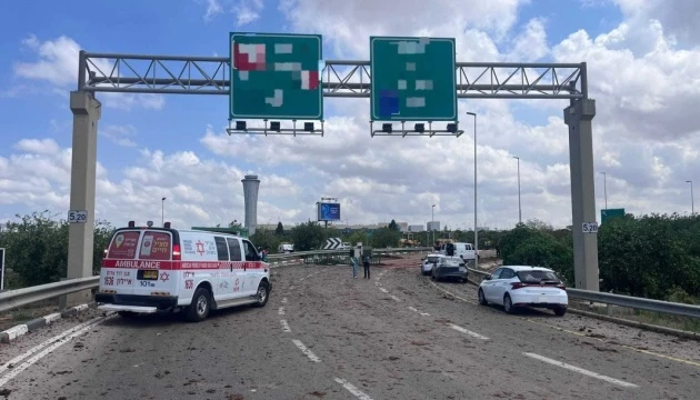 Хусити атакували балістичною ракетою аеропорт в Ізраїлі, є постраждалі