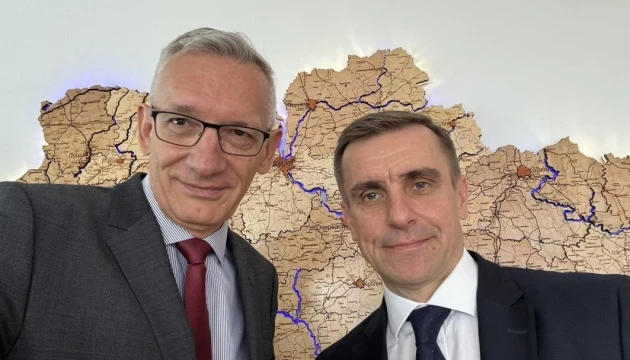 Посол Німеччини зустрівся з дипломатом Єлісєєвим, у якого ДБР провело обшуки