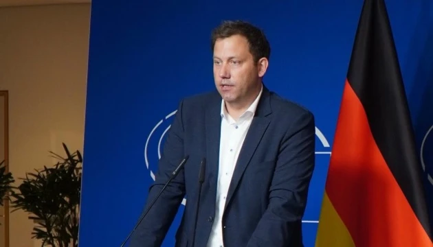 Віцеканцлер ФРН заявляє, що нових домовленостей про далекобійну зброю для України немає