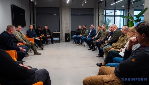 Український безпековий клуб провів у Тернополі перше виїзне засідання