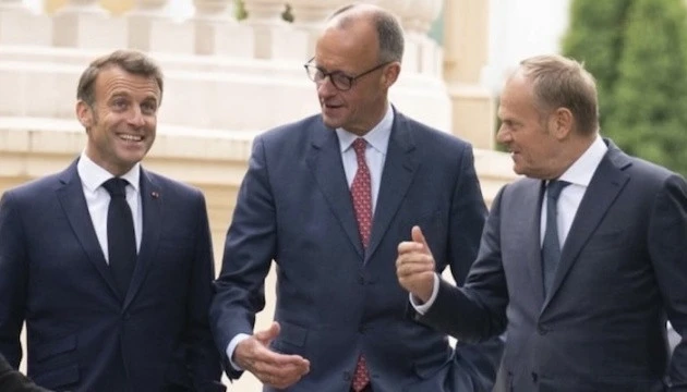 Макрон, Туск і Мерц у День незалежності Грузії вкотре засудили дії влади