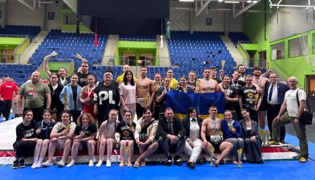 Українці тріумфували на Євро із сумо у всіх вікових категоріях