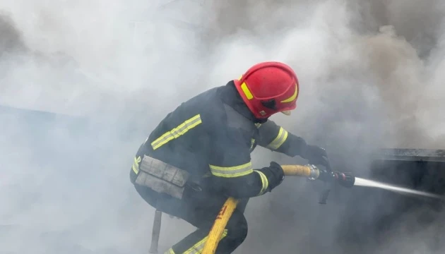 Зеленський - про третю ніч комбінованого терору: РФ можна поставити в рамки тільки силою, треба більше санкцій