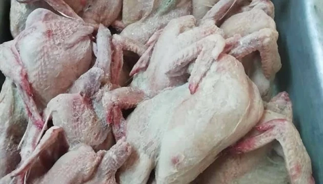 У школи Куп’янська завезли неякісну курятину та гнилу картоплю