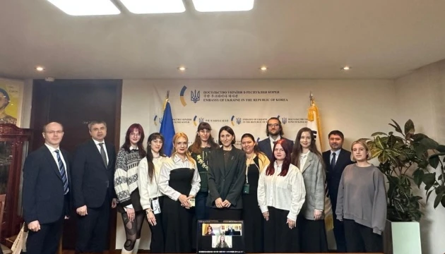 Представниця Мінсоцполітики зустрілася з українською спільнотою в Південній Кореї