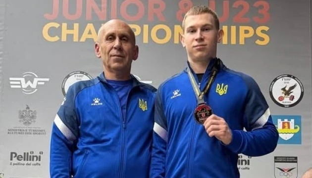 Українець Дадерко здобув «срібло» Євро з важкої атлетики U20 в Албанії