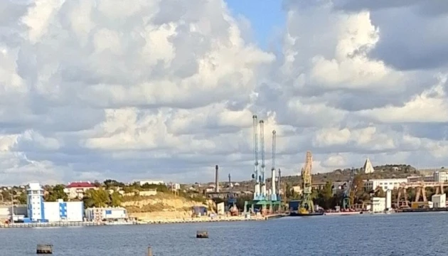 У Севастополі партизани зібрали дані про артилерійський ремонтний завод ЧФ РФ