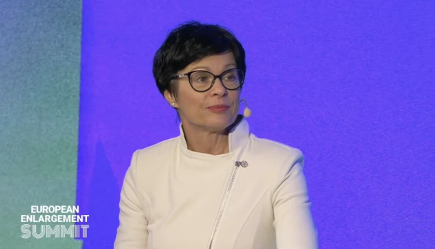 Євросоюз не може толерувати неприєднання Сербії до санкцій проти РФ - єврокомісарка Кос