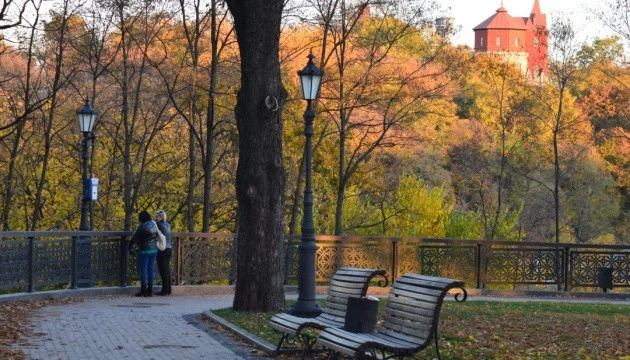 Сьогодні в Україні - до +21° і сухо, за пару днів повернеться спека