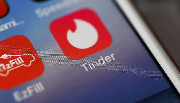 Tinder дозволить родичам та друзям пропонувати потенційних партнерів