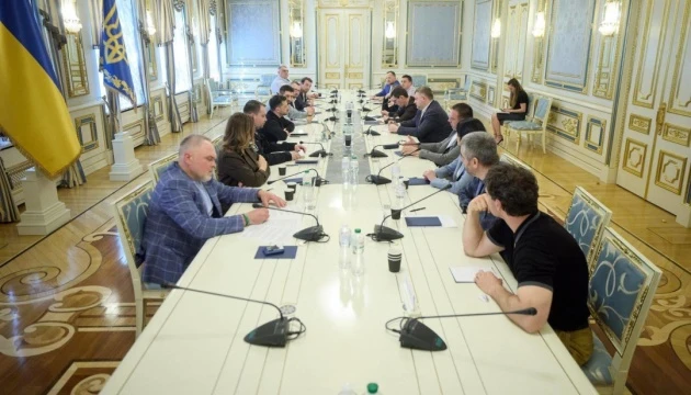 Зеленський заявив депутатам, що війна триватиме щонайменше до листопада
