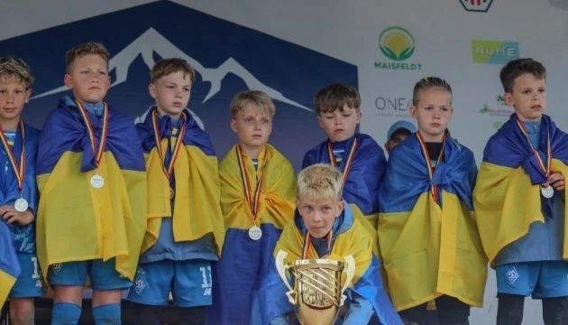 Юні футболісти київського «Динамо» - переможці турніру в Румунії