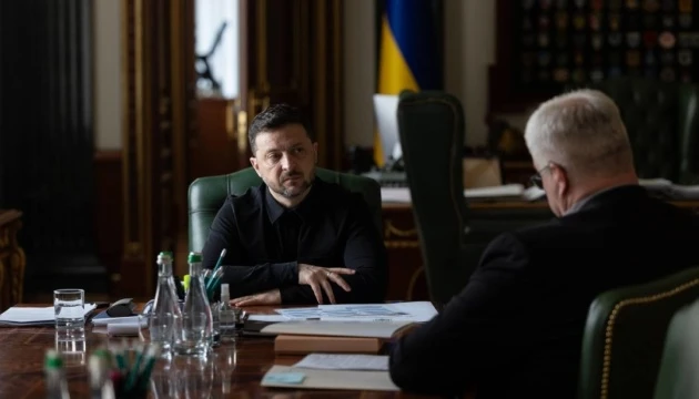 Зеленський доручив дипломатам «перезавантажити» відносини України з Угорщиною та Грузією