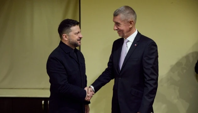 Бабіш - про зустріч із Зеленським в Єревані: Обговорювали транспортування азербайджанських нафти і газу