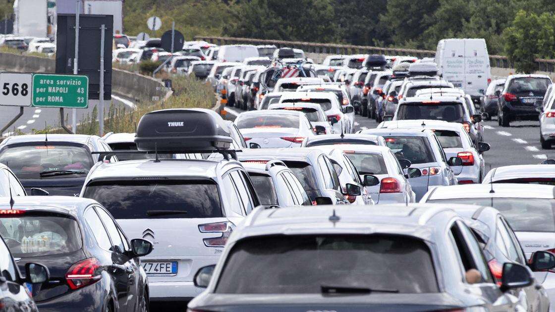 Bollino nero e allerta arancione Venti milioni in viaggio col maltempo L’unica odissea irrinunciabile