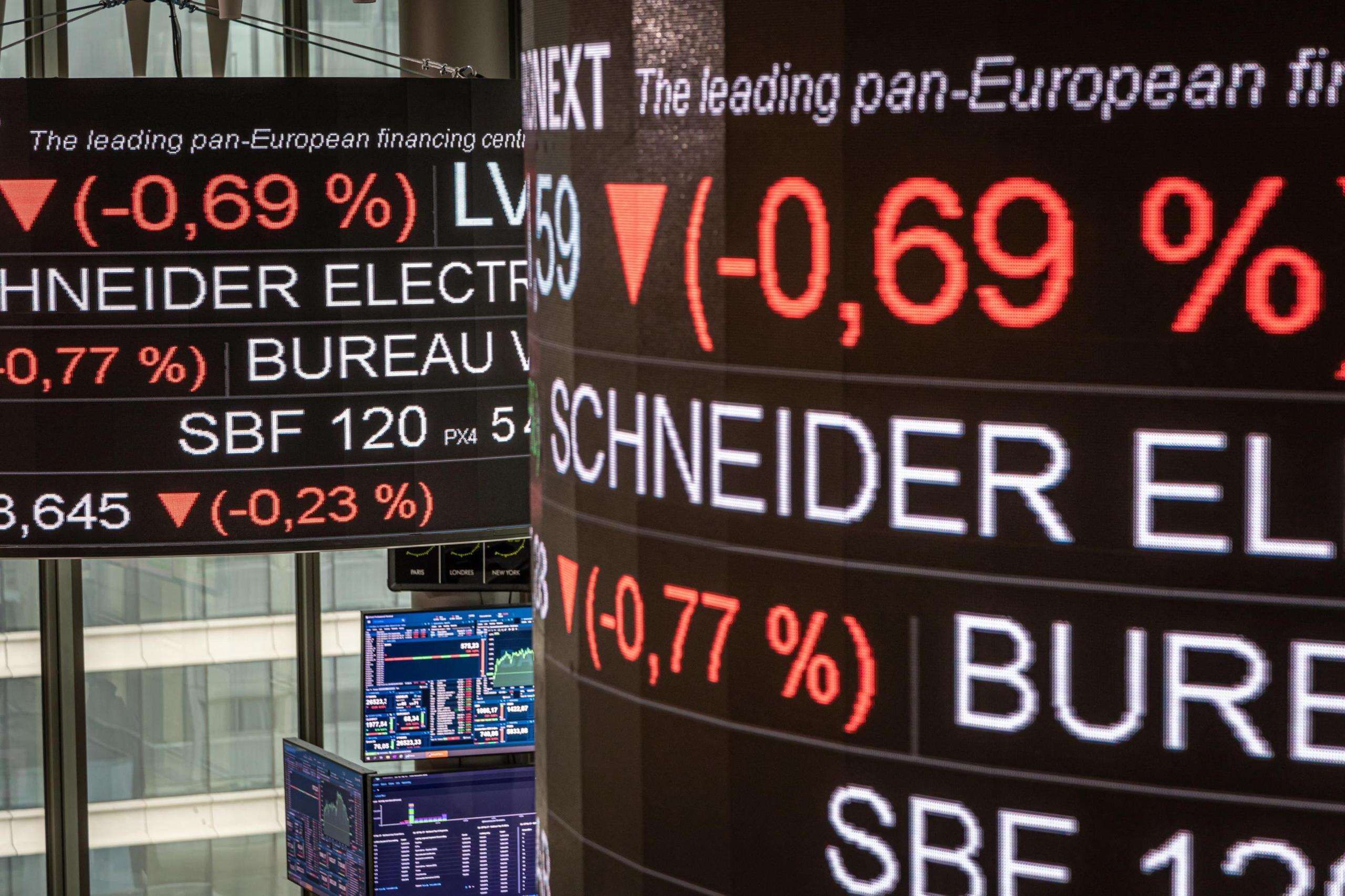 Borsa: L'Europa chiude contrastata, Francoforte +0,48%