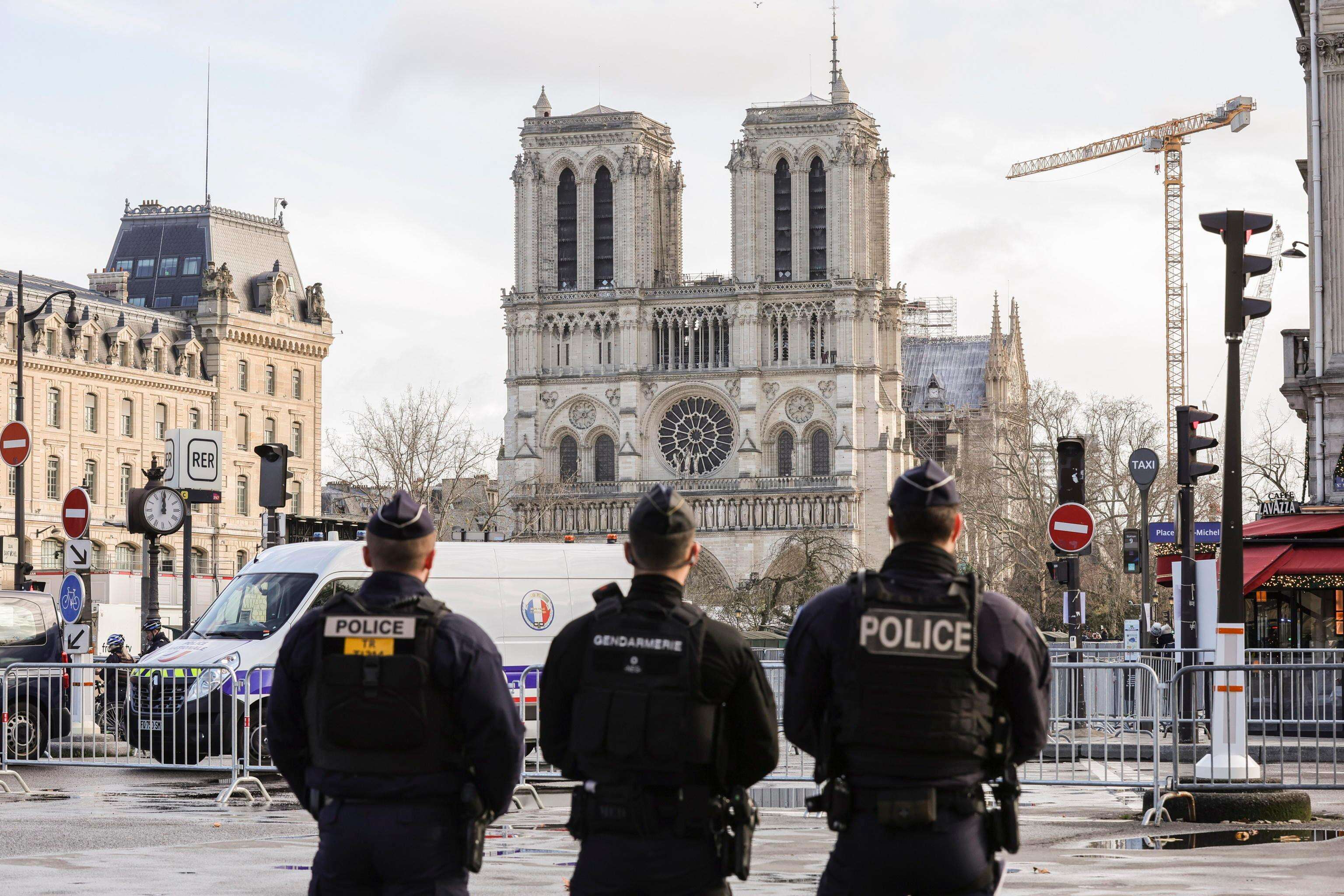 I dettagli dell'inaugurazione di Notre Dame. Anche Elon Musk e il principe William alla riapertura