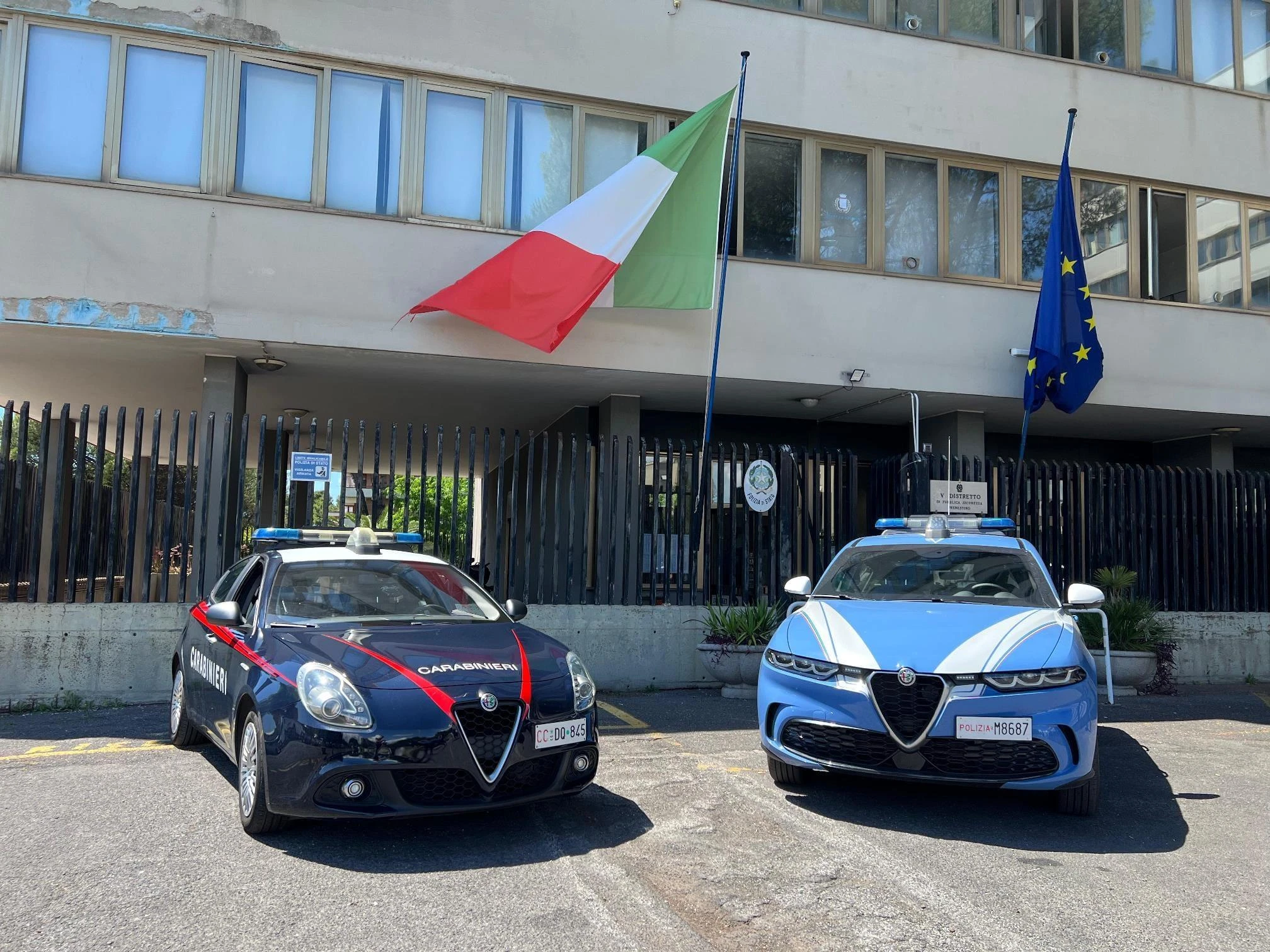 Roma, annunci hot, il finto marito geloso e la rapina. Indagati due uomini e una donna